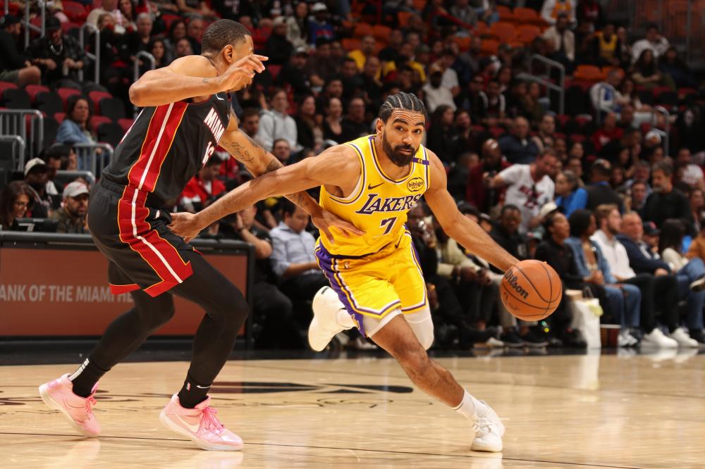 手虽全力进 手虽全力进