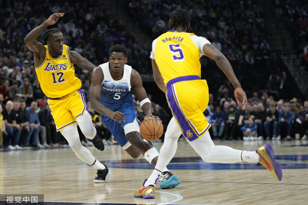 赛增添了一 赛增添了一