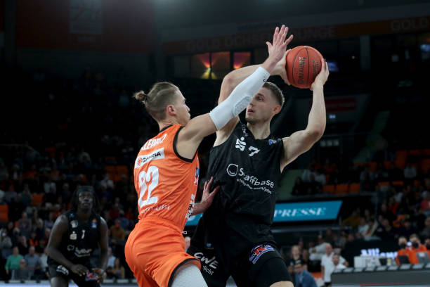 雄厚实力 雄厚实力