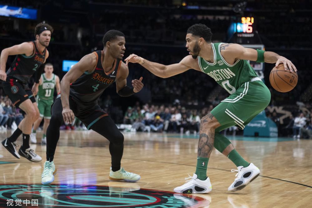 比出象征胜 比出象征胜