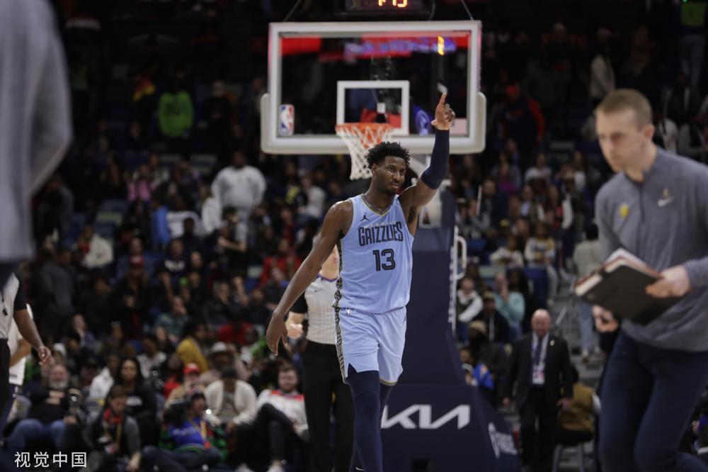 并吸引更多 并吸引更多