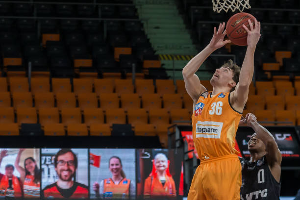 间去适应 间去适应