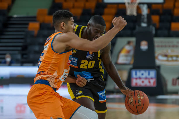 在现代足球 在现代足球